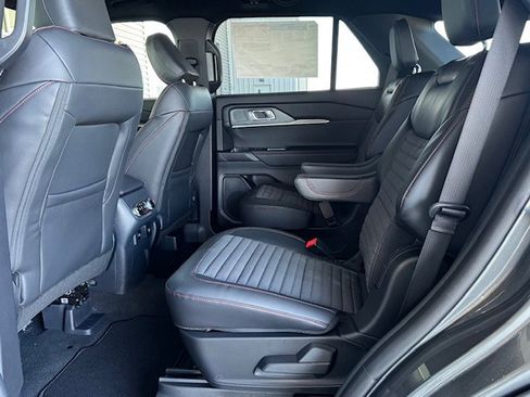 New 2026 Ford Explorer ST-Line w/ ST-Line Street Pack image 7