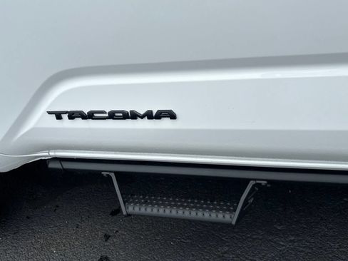 New 2026 Toyota Tacoma TRD Off-Road AWD/4WD image 40
