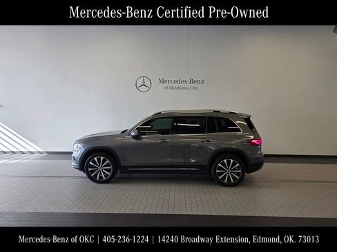 Used 2022 Mercedes-Benz GLB 250 image 5