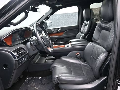 Used 2024 Lincoln Navigator Reserve AWD/4WD image 13