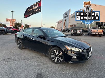 Used 2022 Nissan Altima 2.5 SV