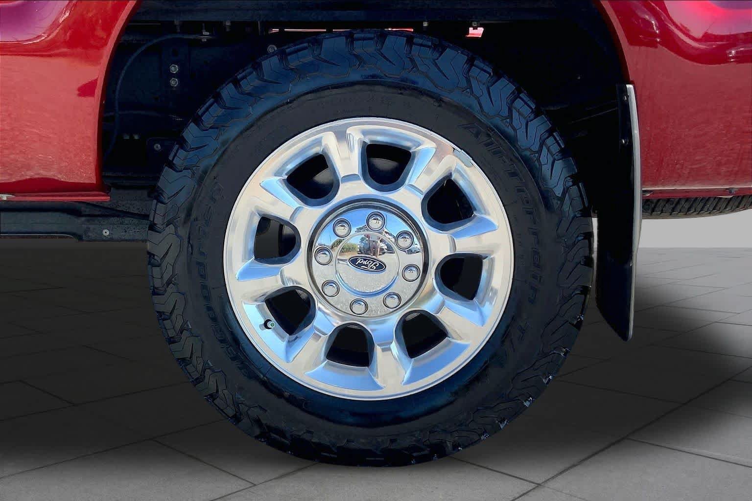 Used 2016 Ford F250 Lariat w/ FX4 Off-Road Package AWD/4WD image 11
