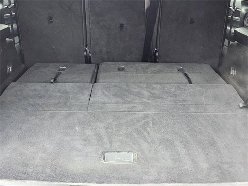 Used 2024 Jeep Wagoneer Series II w/ Flexible Seating Group image 30