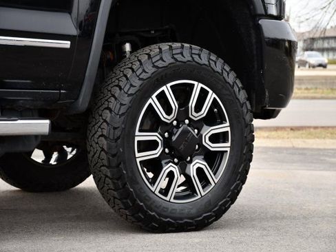 Used 2017 GMC Sierra 2500 Denali w/ Duramax Plus Package image 9