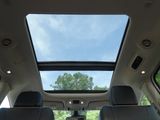 Used 2023 Chrysler Pacifica Limited image 3