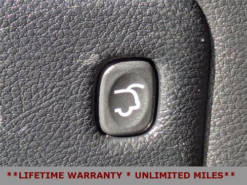 Used 2024 Dodge Durango GT image 15