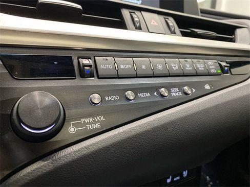 Used 2019 Lexus ES 350 image 22