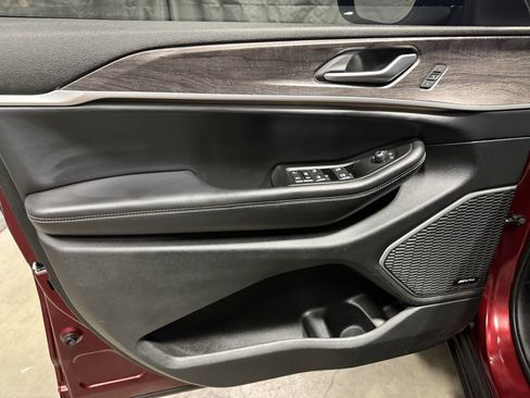 Used 2021 Jeep Grand Cherokee L Limited image 17