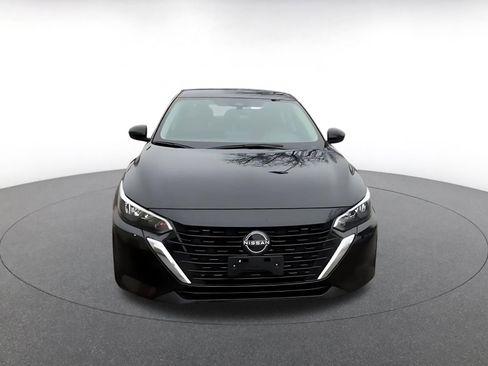 Used 2025 Nissan Sentra SV image 4