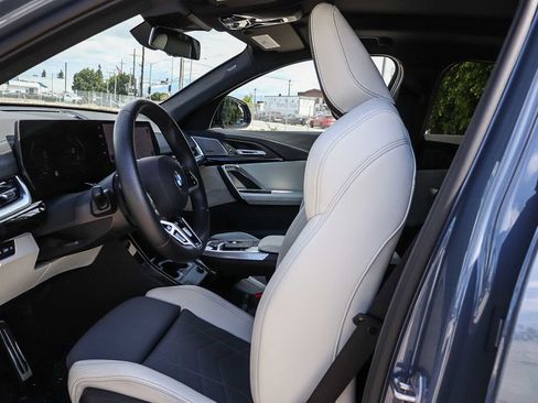 Used 2026 BMW X2 xDrive28i w/ M Sport Package AWD/4WD image 18