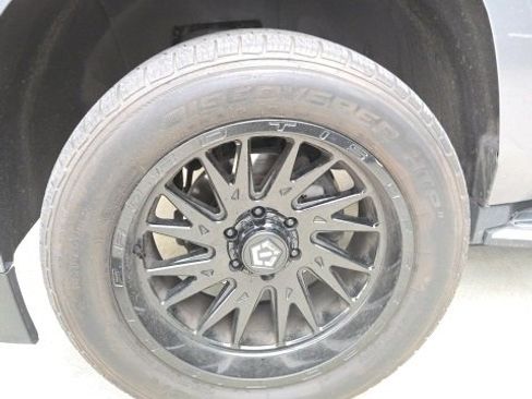 Used 2020 Chevrolet Tahoe Premier image 7