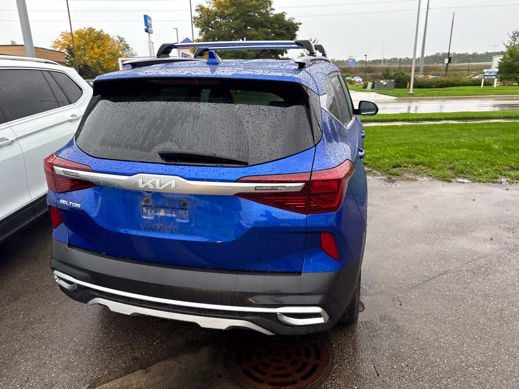 Used 2023 Kia Seltos EX AWD/4WD image 5
