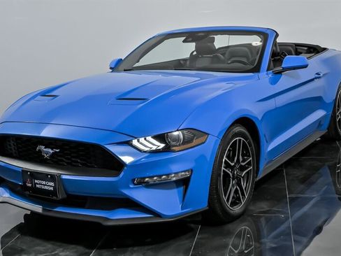 Used 2023 Ford Mustang Premium image 5