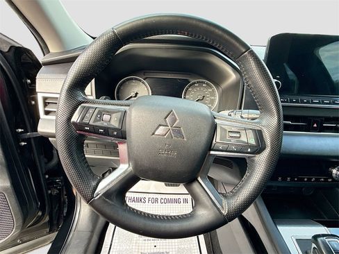 Used 2022 Mitsubishi Outlander SEL image 12