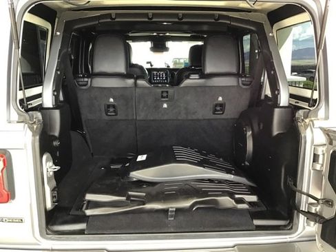 Used 2021 Jeep Wrangler Unlimited Sahara image 50