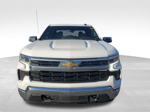 Used 2025 Chevrolet Silverado 1500 LT image 11
