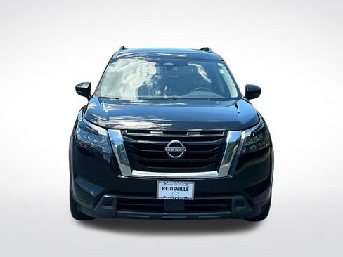 Used 2023 Nissan Pathfinder SV w/ SV Premium Package AWD/4WD image 10