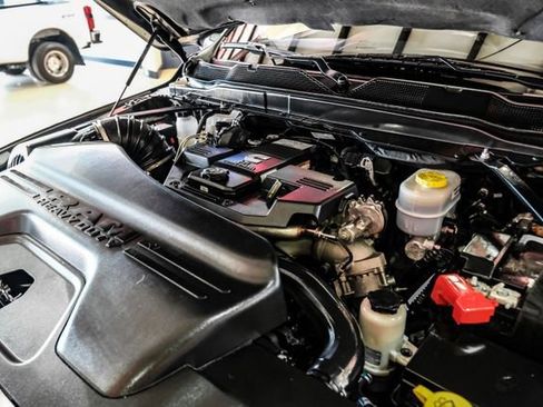 Used 2024 RAM 2500 Big Horn AWD/4WD image 46