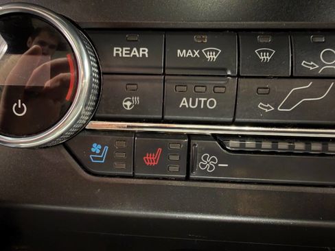 Used 2019 Ford Expedition Max Limited AWD/4WD image 43
