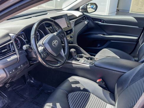 Used 2023 Toyota Camry SE w/ Convenience Package FWD image 19