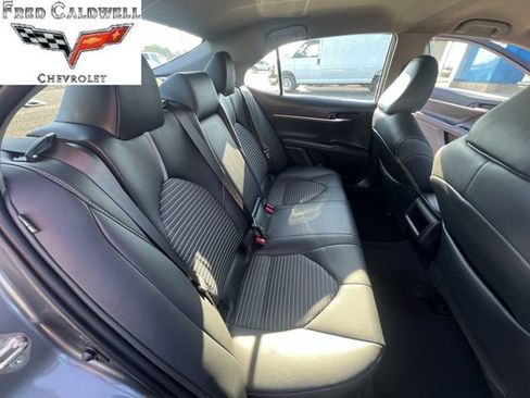Used 2019 Toyota Camry SE FWD image 31