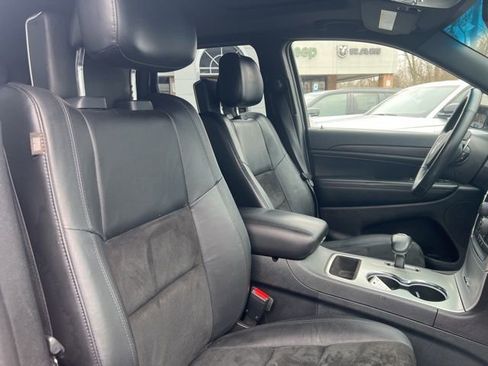 Used 2015 Jeep Grand Cherokee Altitude image 29