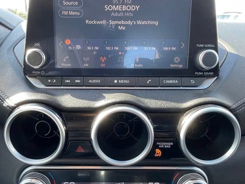 Used 2020 Nissan Sentra SV FWD image 22