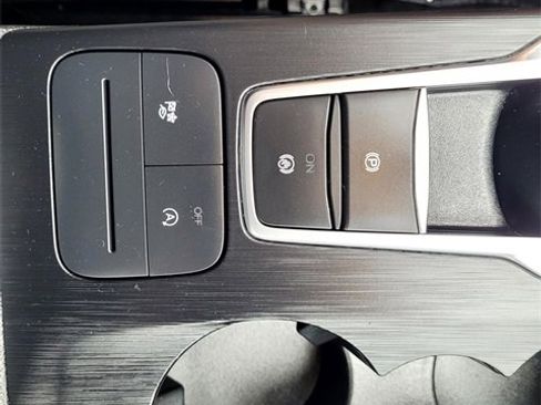 Certified 2022 Ford Escape S image 16