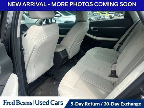 Used 2023 Hyundai Sonata SE FWD image 12