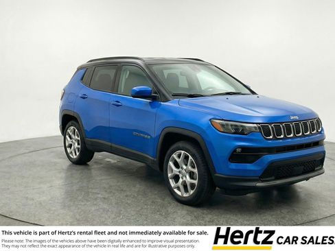 Used 2025 Jeep Compass Limited image 1
