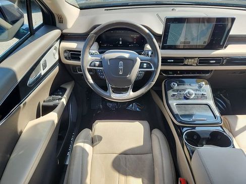Used 2023 Lincoln Nautilus Reserve w/ Equipment Group 202A AWD/4WD image 11