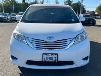 Used 2016 Toyota Sienna LE FWD video 2