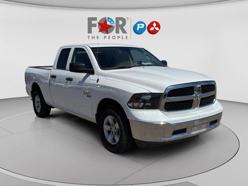 Used 2024 RAM 1500 Classic SLT AWD/4WD image 7