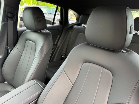 Used 2025 Mercedes-Benz GLA 250 image 25