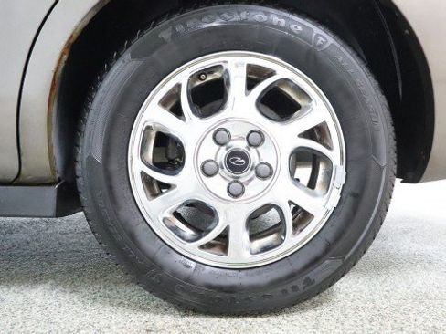 Used 2002 Oldsmobile Intrigue GL w/ Sun & Sound Pkg FWD image 20