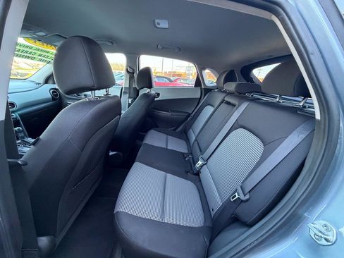 Used 2021 Hyundai Kona SEL image 7