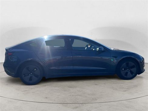 Used 2023 Tesla Model 3 Standard Range image 6