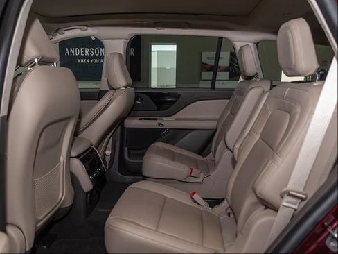 Used 2022 Lincoln Aviator Reserve w/ Elements Package Plus AWD/4WD image 19