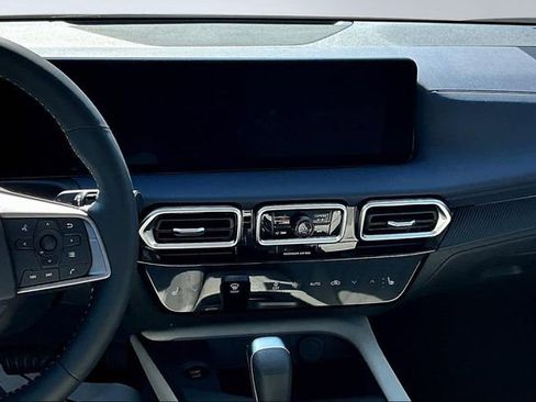 New 2026 Nissan Sentra SL image 6