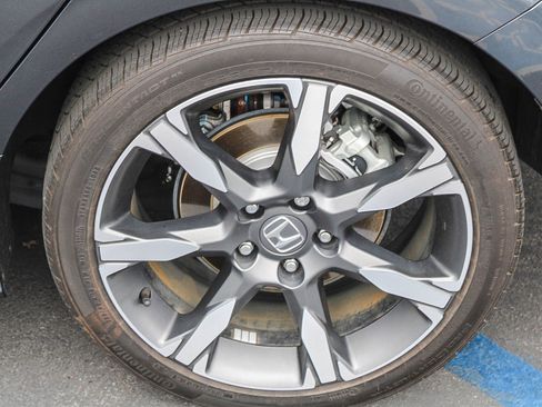 Certified 2025 Honda Civic Sport Touring image 11