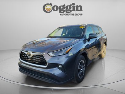 Used 2024 Toyota Highlander XLE