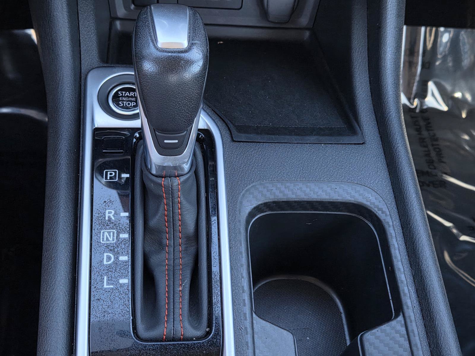 Used 2025 Nissan Sentra SR FWD image 18