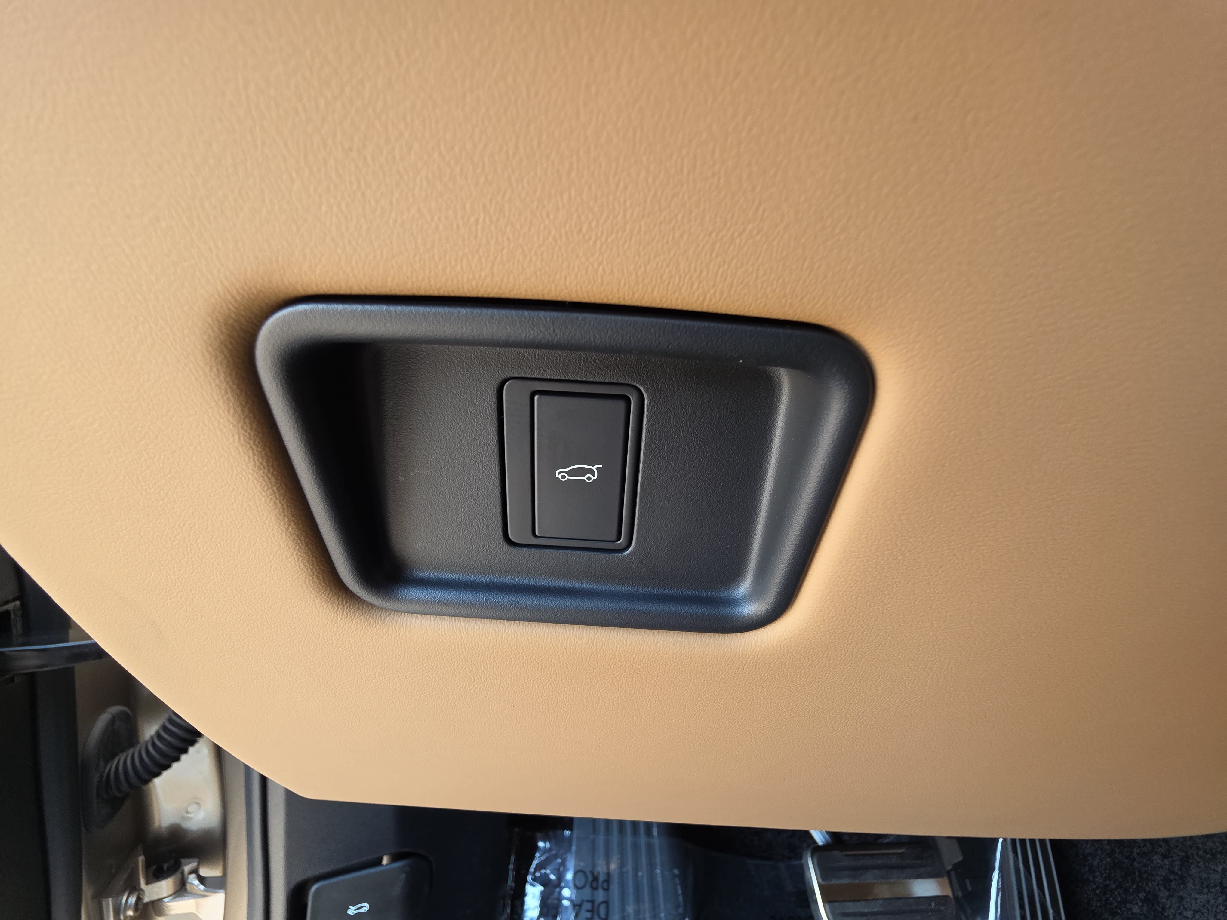 New 2026 Land Rover Range Rover SE AWD/4WD image 14