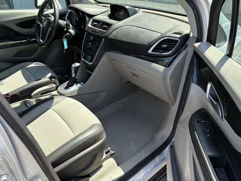 Used 2015 Buick Encore FWD image 17