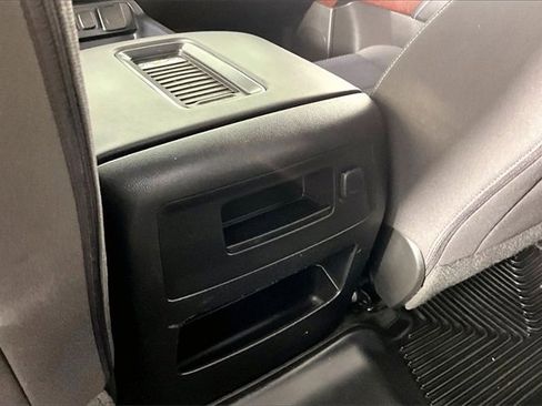 Used 2017 GMC Sierra 1500 SLE image 11