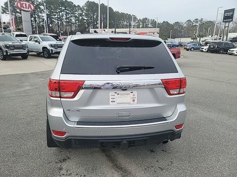 Used 2011 Jeep Grand Cherokee Overland image 6