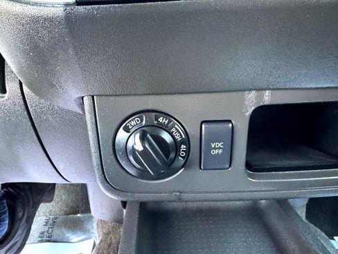 Used 2011 Nissan Xterra S w/ 4X4 Value Package image 23