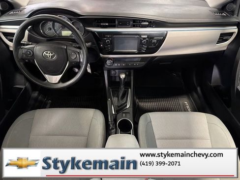 Used 2014 Toyota Corolla LE image 3