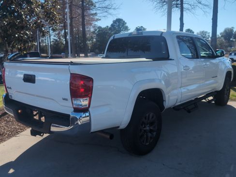 Certified 2020 Toyota Tacoma SR5 image 10