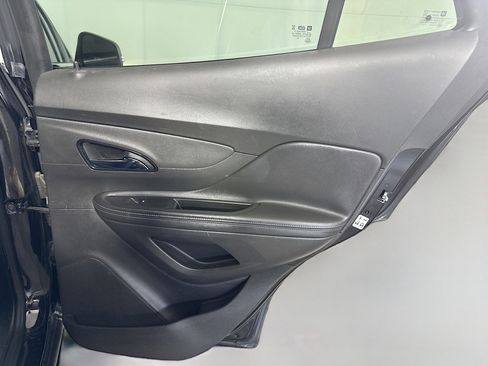 Used 2019 Buick Encore Preferred image 28